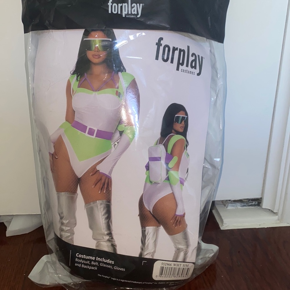 Woman’s Halloween costume: includes bodysuit, belt, glasses, gloves, and bag